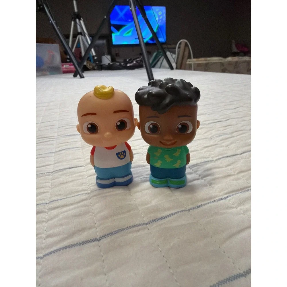 CoComelon JJ and Cody 3 Inch Toy Figures Jazwares 2023 Moonbug CMW0561 Set of 2